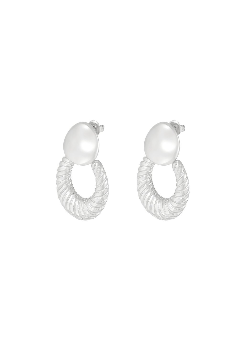 chic elegant earrings 
