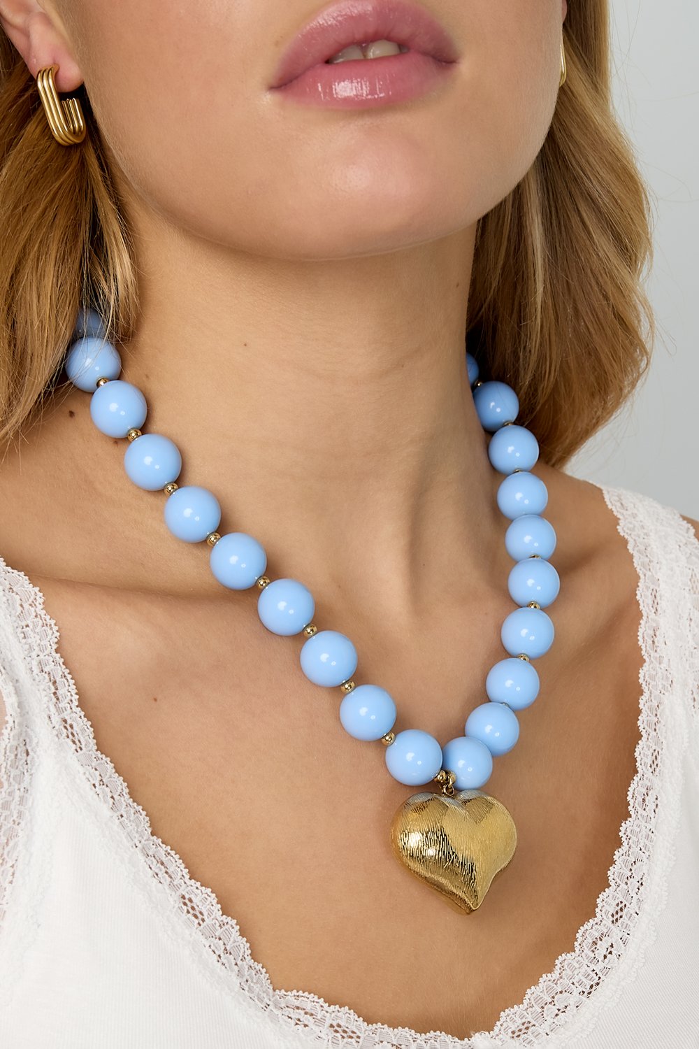 Bead necklace with hanging heart Picture3