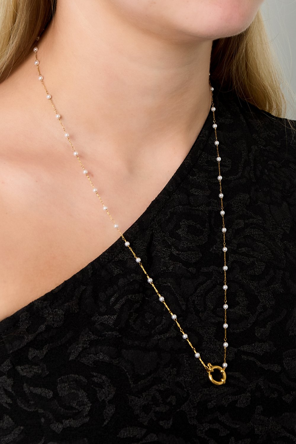 Lock with pearls necklace h5Picture3