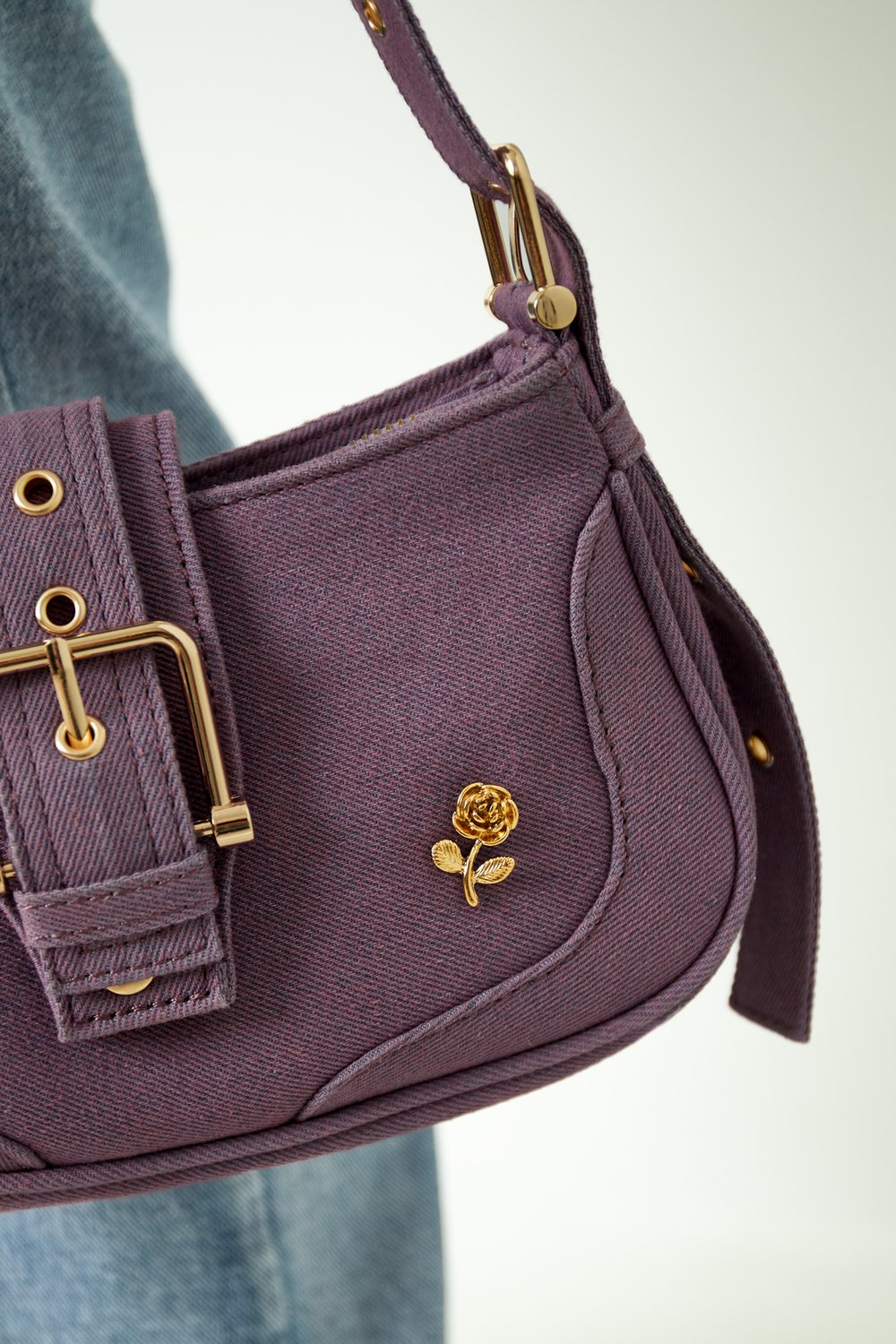 rose brooch Picture2