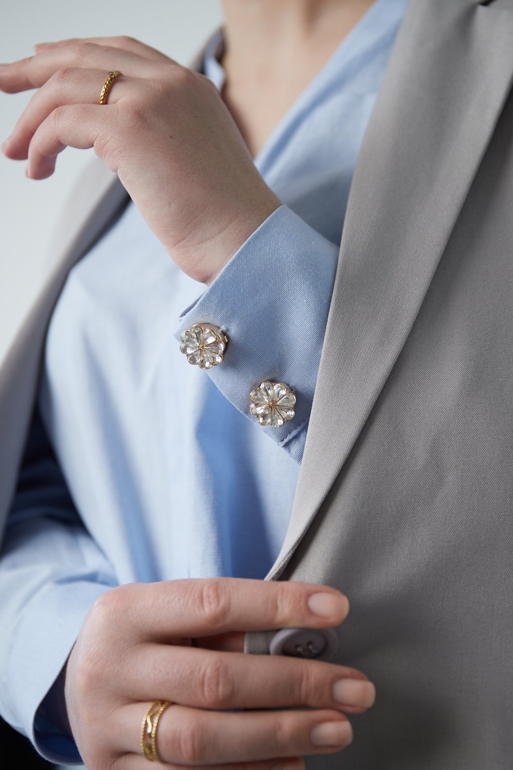 Daisy gleam cufflinks - Transparent h5Picture2