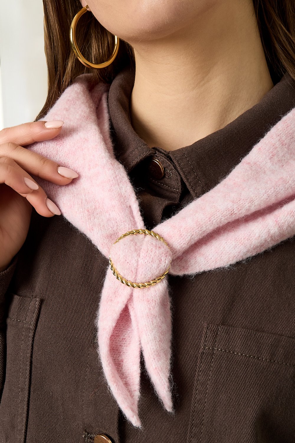 Scarf clip with twisted detail h5Picture2