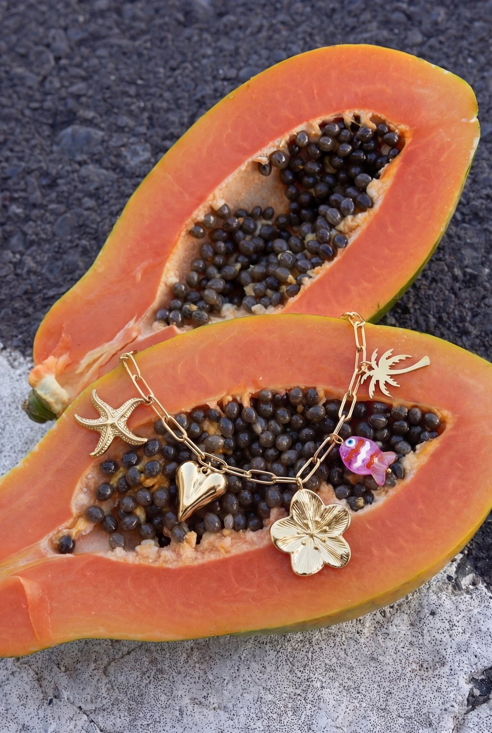 Stainless Steel Charm Bracelets Heart Casual Holiday/Beach Simple Series Women's jewelry Picture2