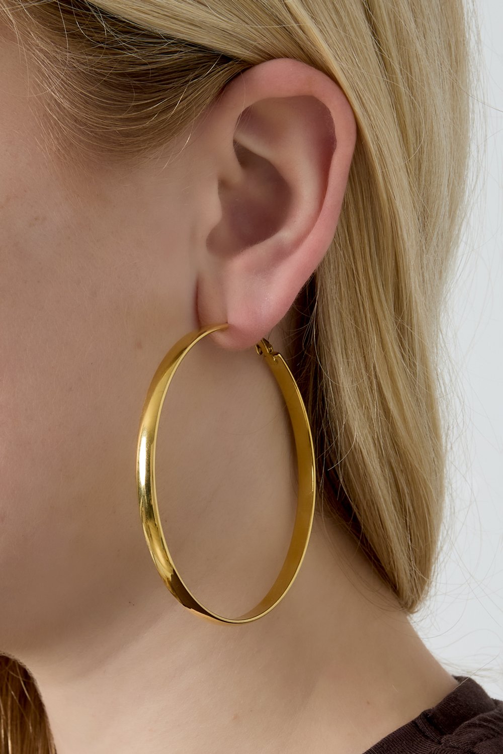 Basic Hoop earrings think L Picture2
