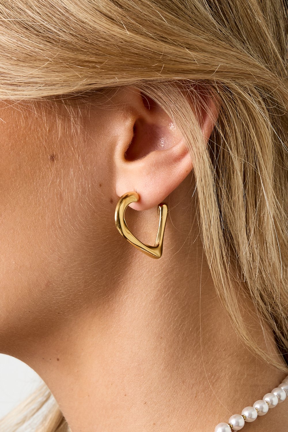 Hoop Earrings Heart Simple Daily Simple Series Women's jewelry Picture3