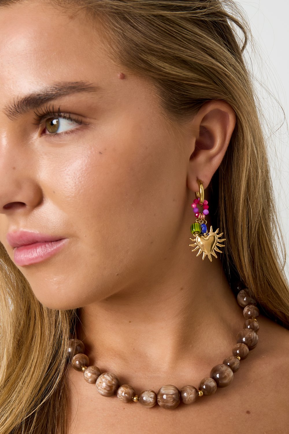 Glowing Heart Happy Charm earrings h5Picture2