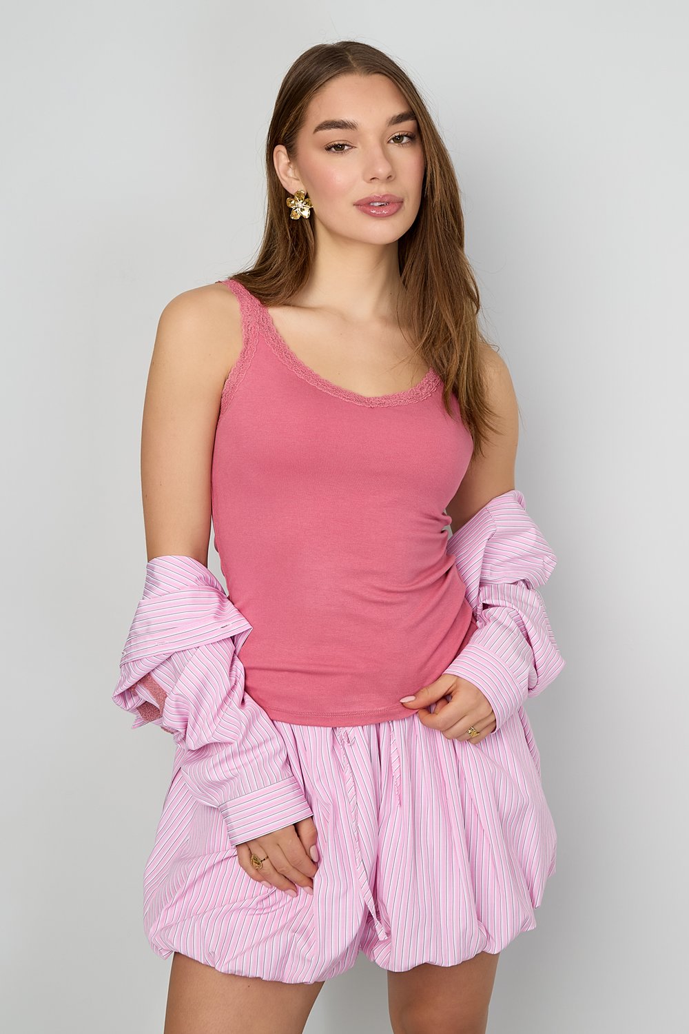 Basic top lace h5Picture3