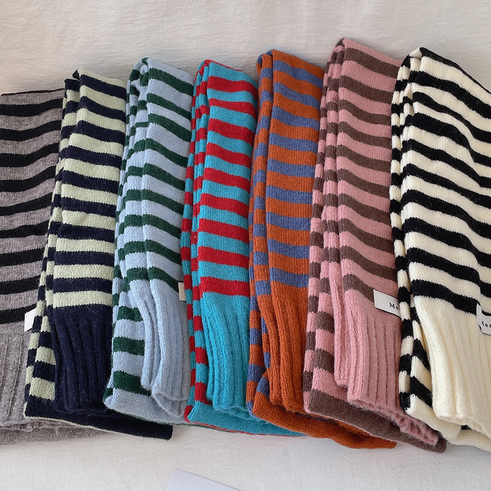 1 Stück süßer gestreifter gestrickter Winterschal Bild3