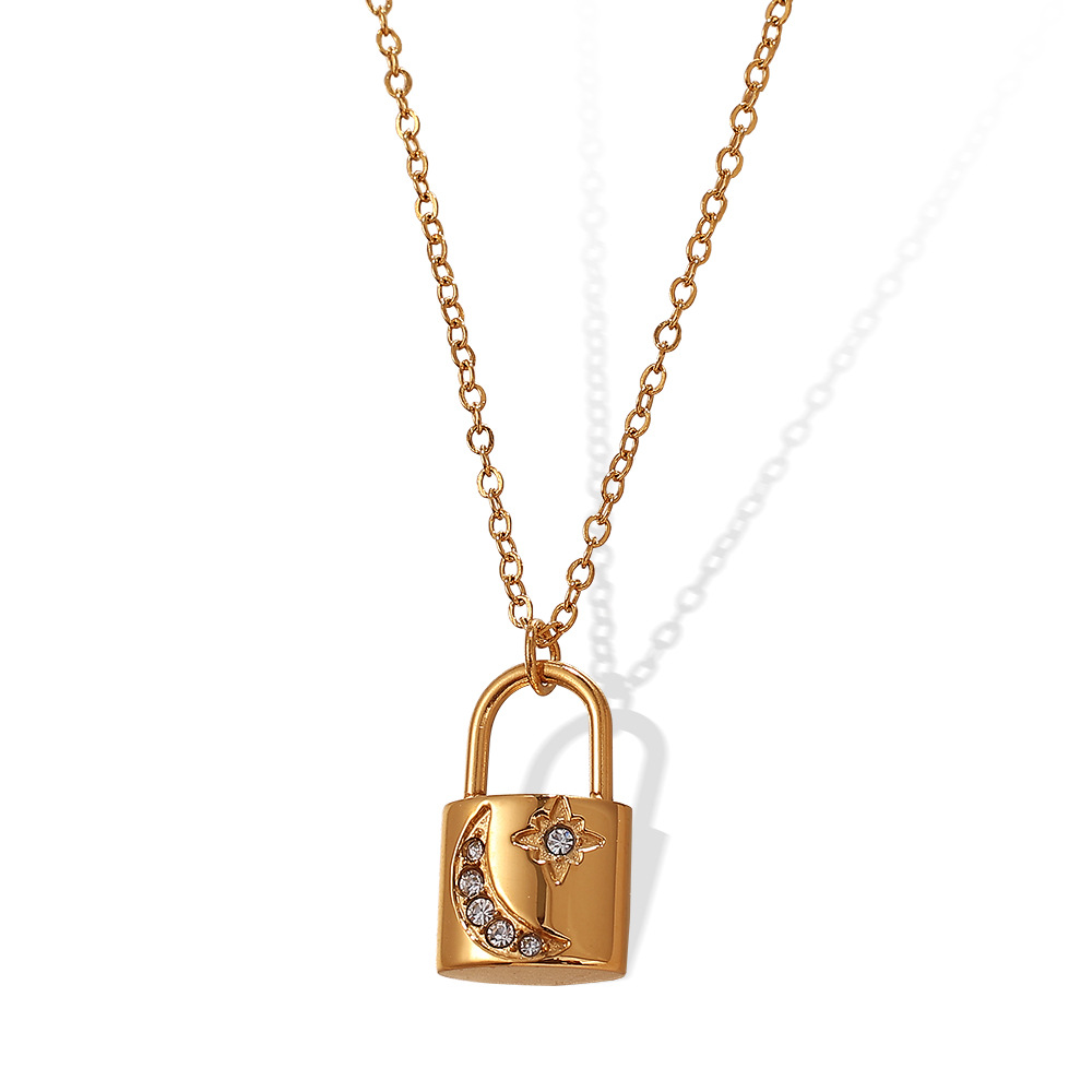 Collares colgantes de acero inoxidable color dorado con cerradura