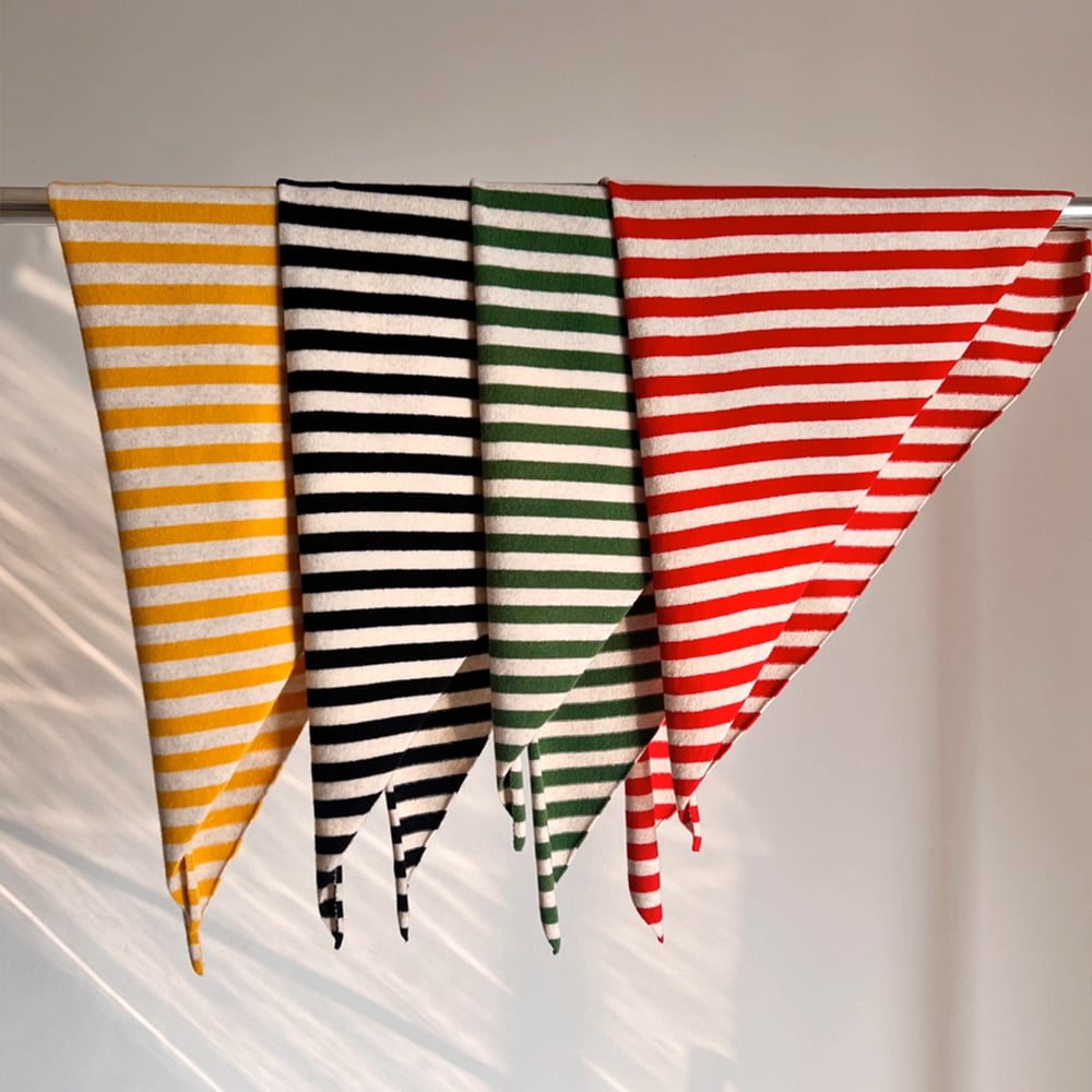 1 Stück Dreieckstuch mit Streifenmuster im Ins-Stil Bild2