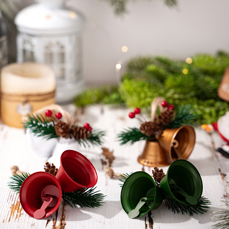 Christmas Tree Bell Pendant Picture4