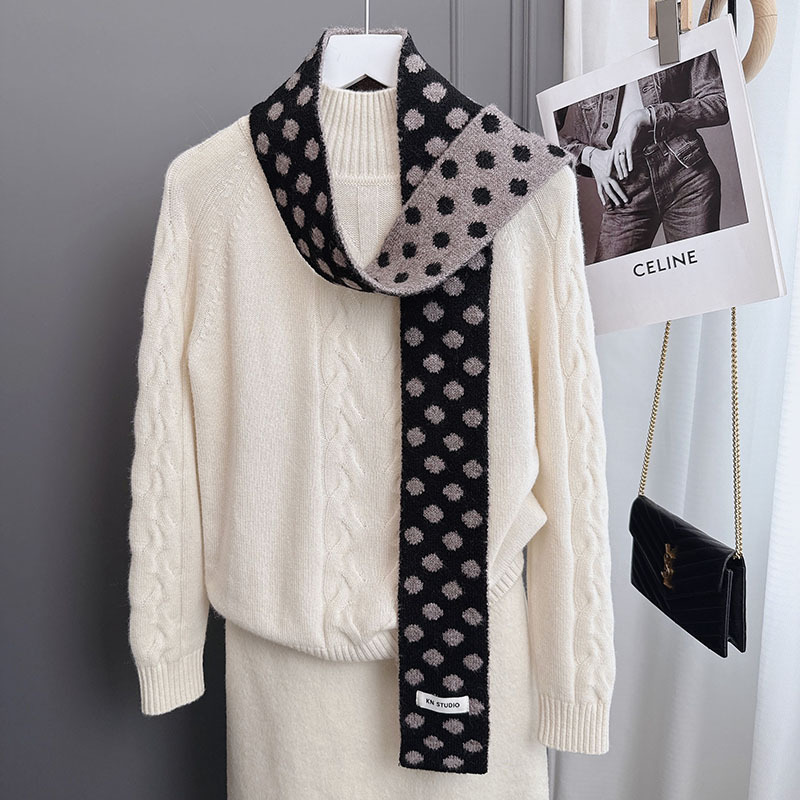1 Piece Color-blocking Polka Dots Knitted Scarf Picture2