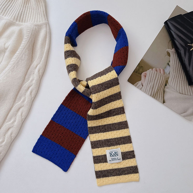 1 Piece Color-blocking Striped Knitted Scarf Picture2