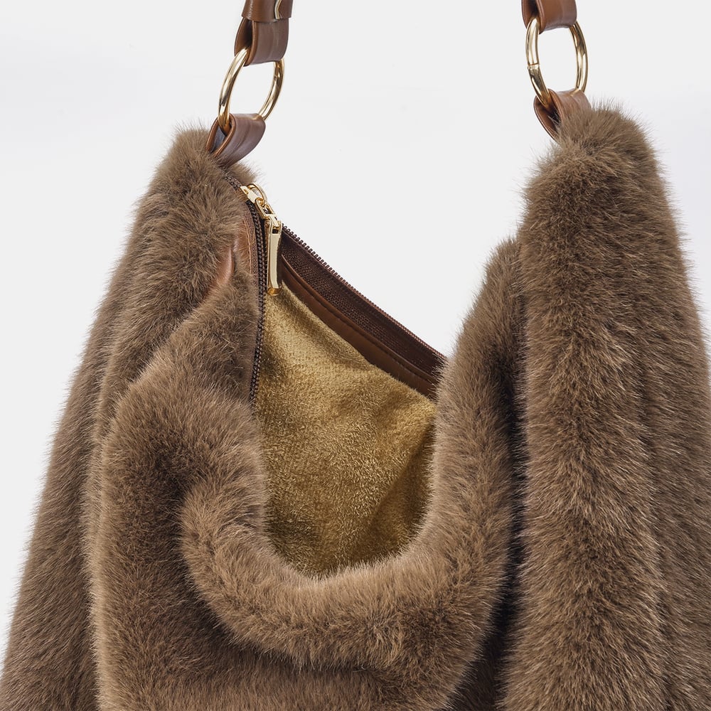 1 Piece Simple Furry  Solid Color Women's Shoulder Bags Picture4