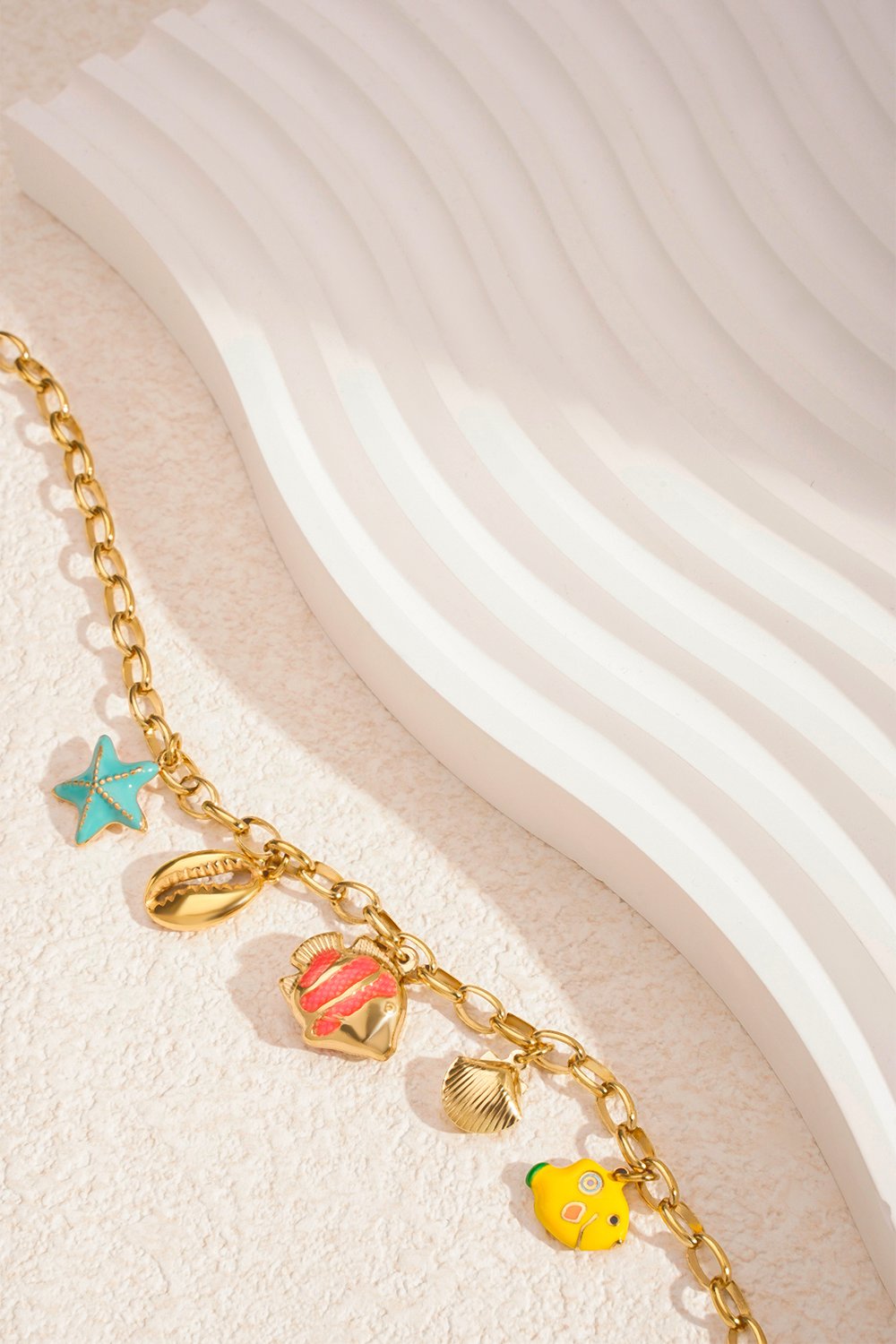 fishes in the sea necklace h5Picture4