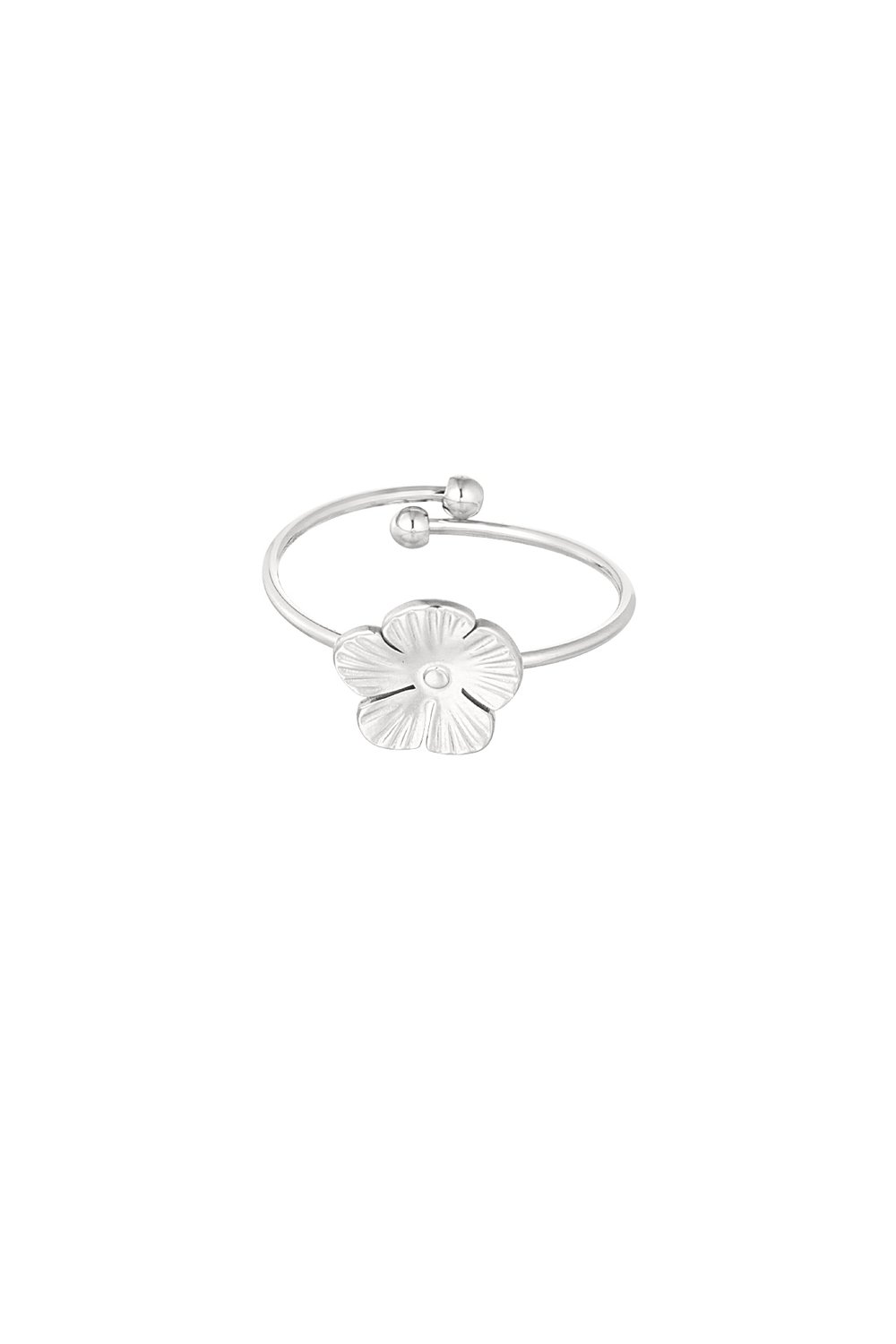 ring with cute flower 