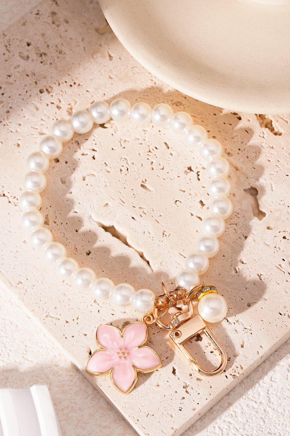 Flower pendant pearls h5Picture4