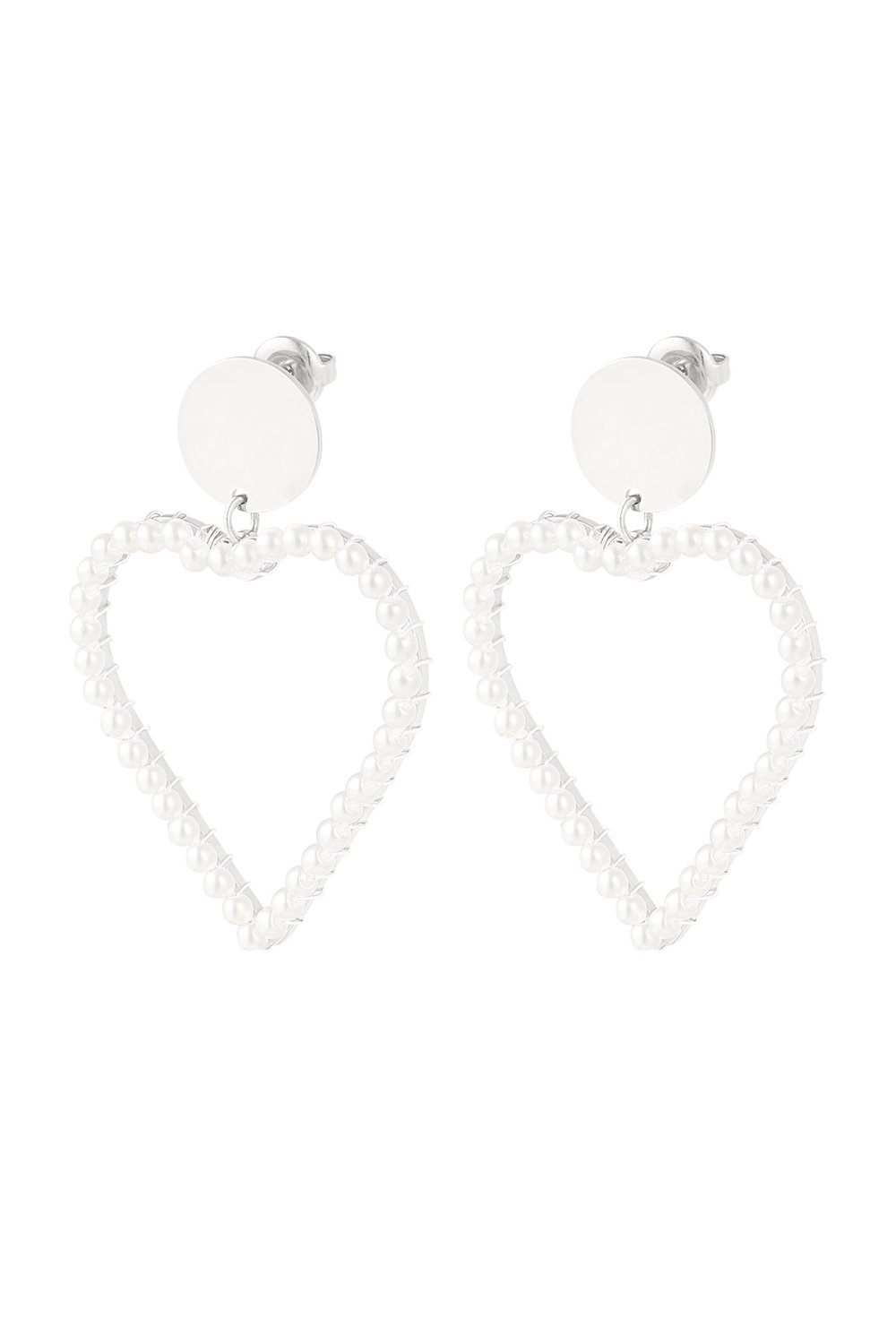 earring with round pearl pendant