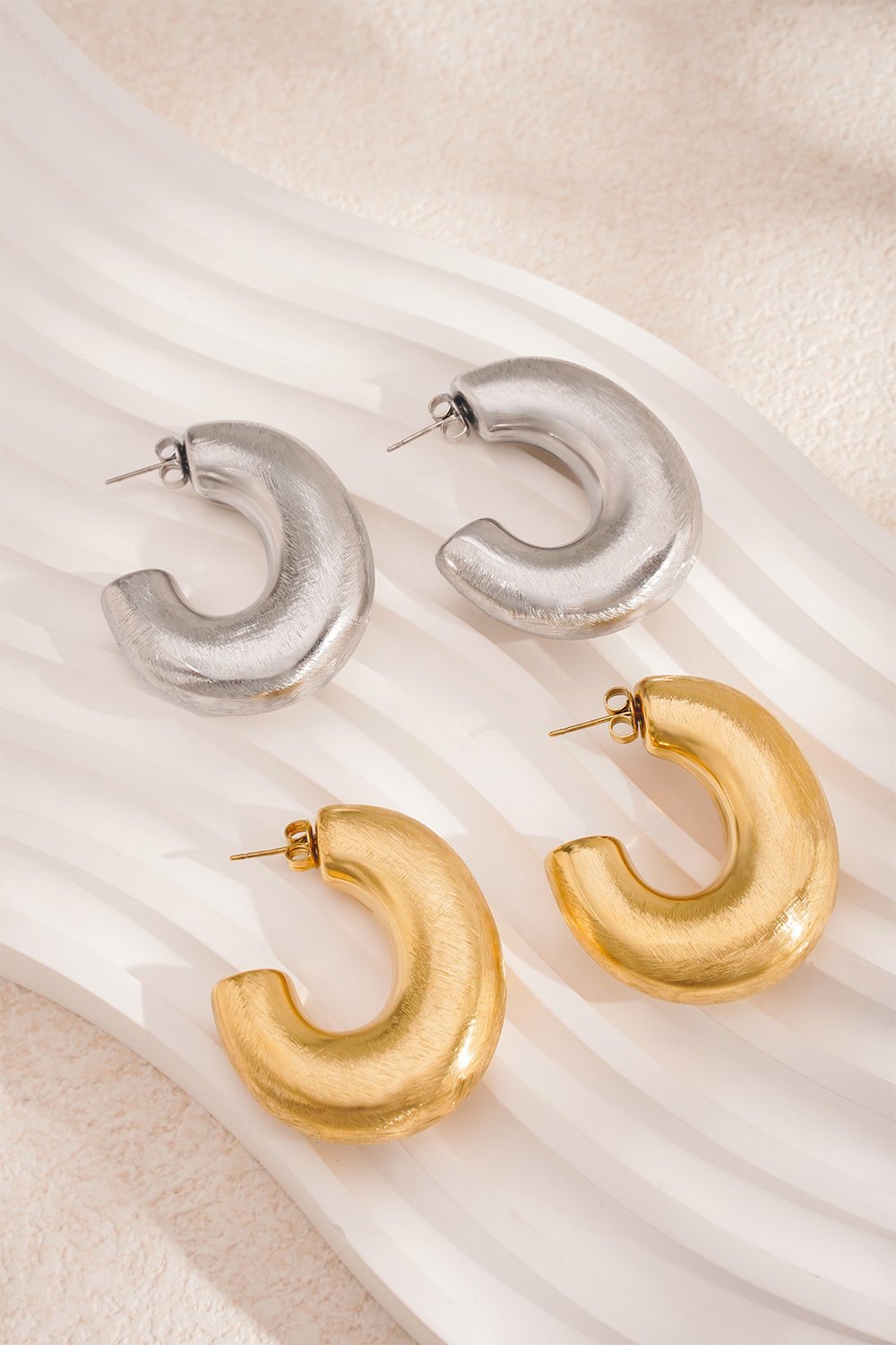 everyday hoops earrings Picture3