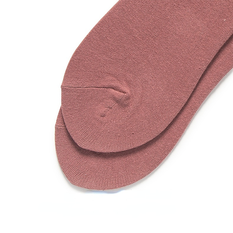 1 Pair Basic and Versatile Solid Colored Mid-Calf Socks Picture3