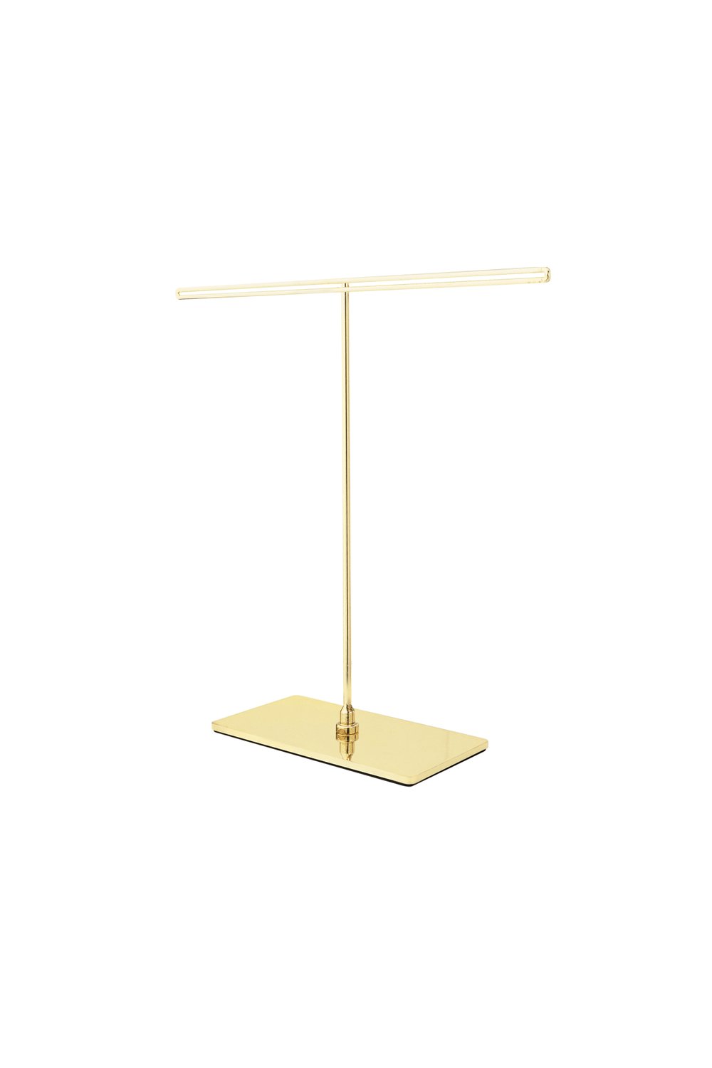 earrings display elongated