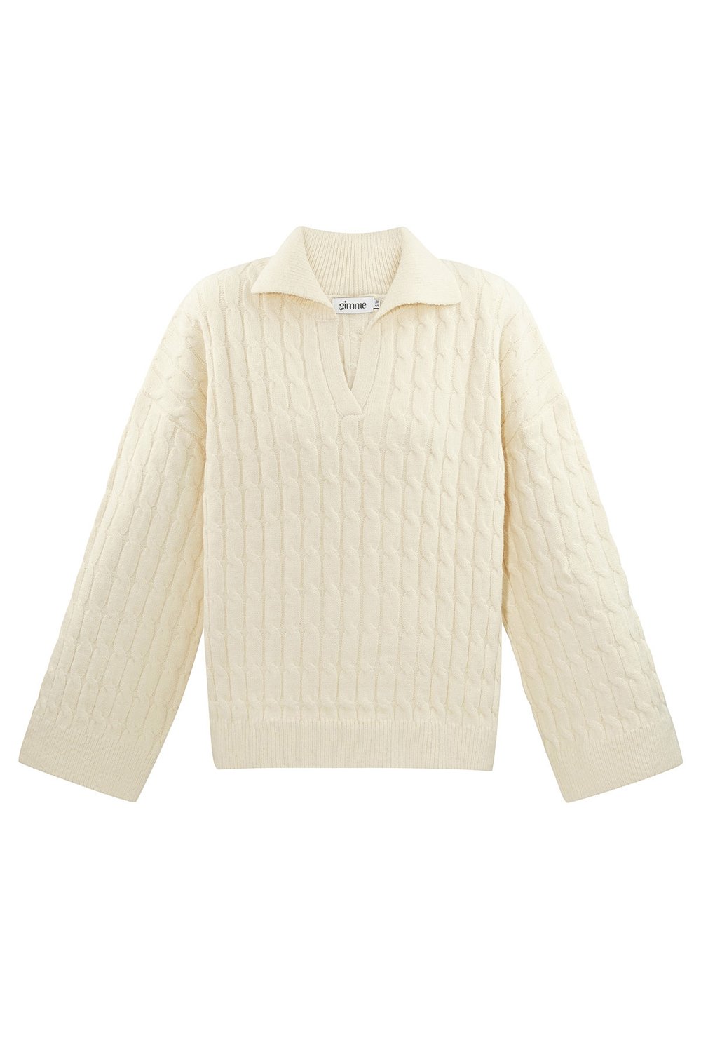 Comodo maglione lavorato a trecce 