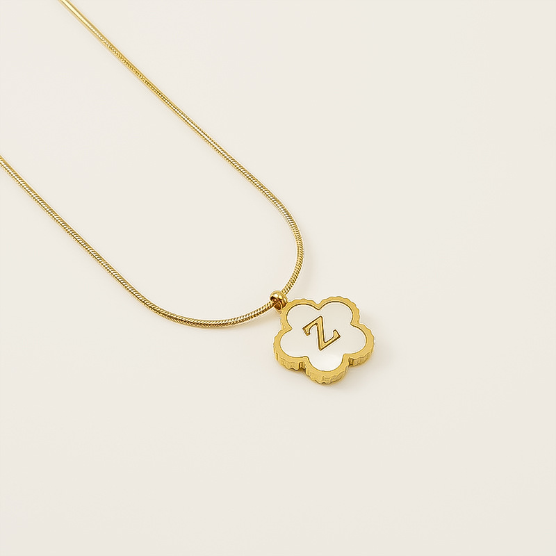 1 Stück Simple Series Daily Letter Edelstahl 18 Karat vergoldete Muschel-Halsketten für Damen