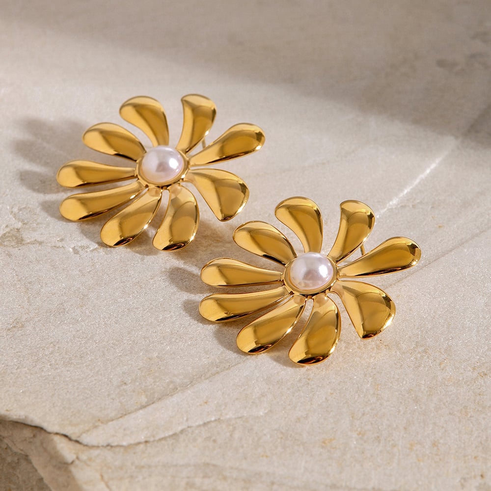 1 pair classic series retro flower stainless steel  gold plated artificial pearl women earrings set 