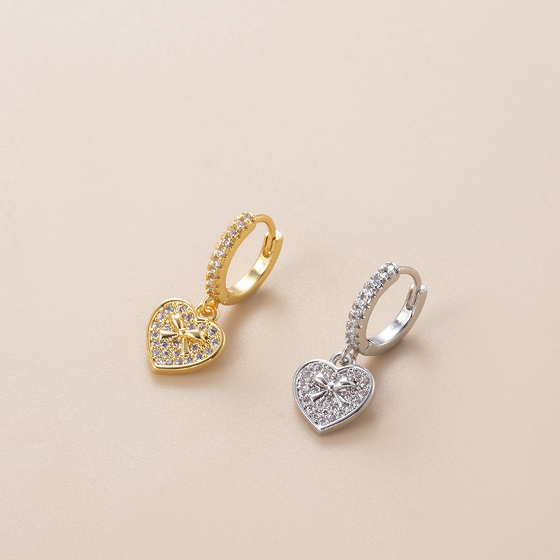 1 Piece Simple Series Simple Heart Titanium Steel No Plating Material Zircon Women Stud Earrings Picture2