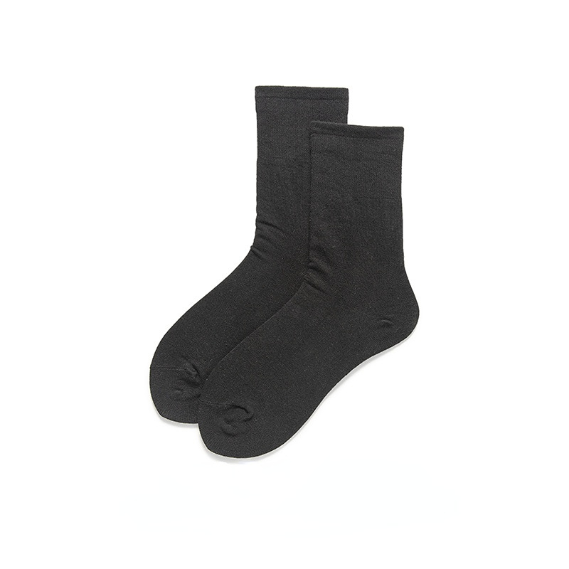 1 Pair Basic and Versatile Solid Colored Mid-Calf Socks 
