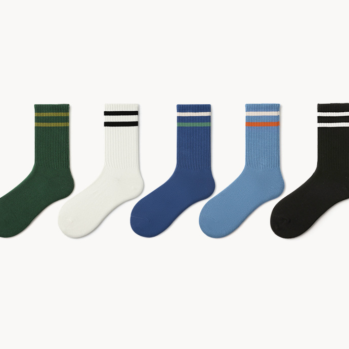 1 paio di calzini sportivi a righe in cotone a metà polpaccio per tutti i giorni Immagine2