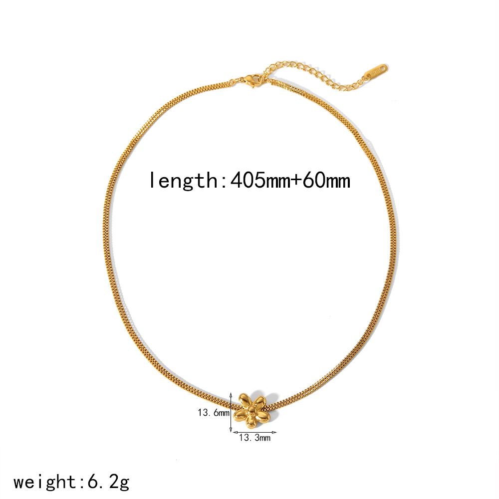 1 piece of exquisite and fashionable  gold-plated stainless steel flower necklace for women for daily wear Picture2