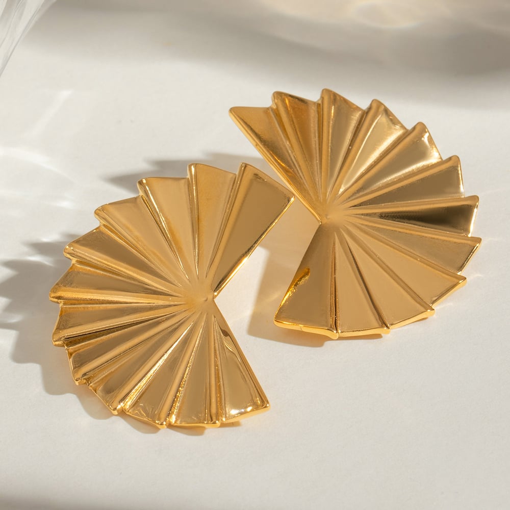 1 pair classic series retro solid color stainless steel  gold plated women stud earrings