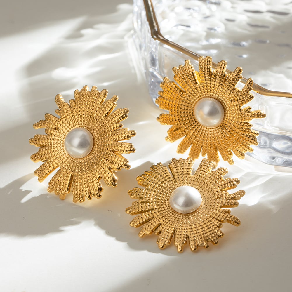 1 pair simple series retro flower stainless steel  gold plated artificial pearl women stud earrings 