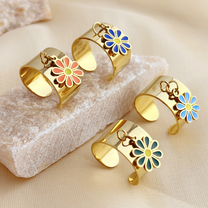 1 Piece Romantic Series Colorful Natural Daisy Dangle Stainless Steel Gold Color Women's Adjustable Rings Picture2