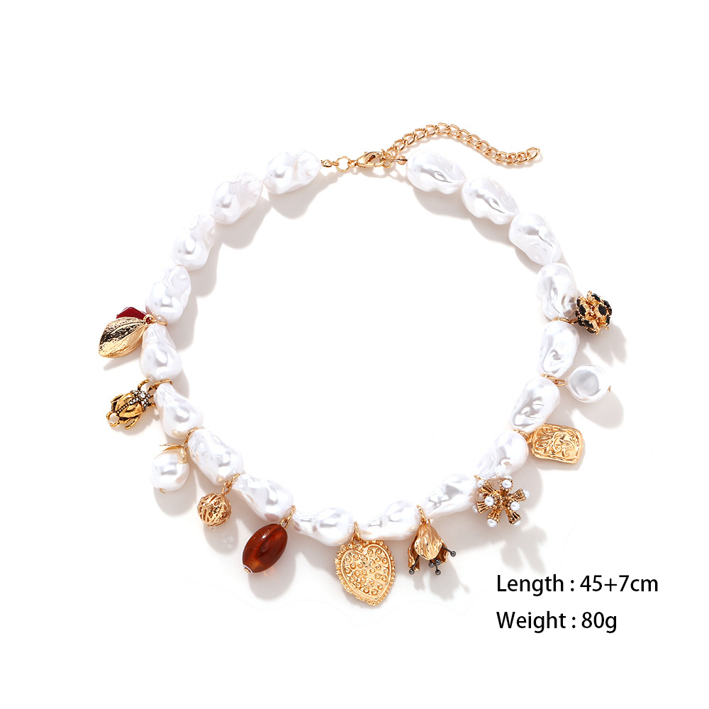 1 Piece Vintage Baroque Faux Pearl Retro Alloy Multi-Element Necklace Picture2