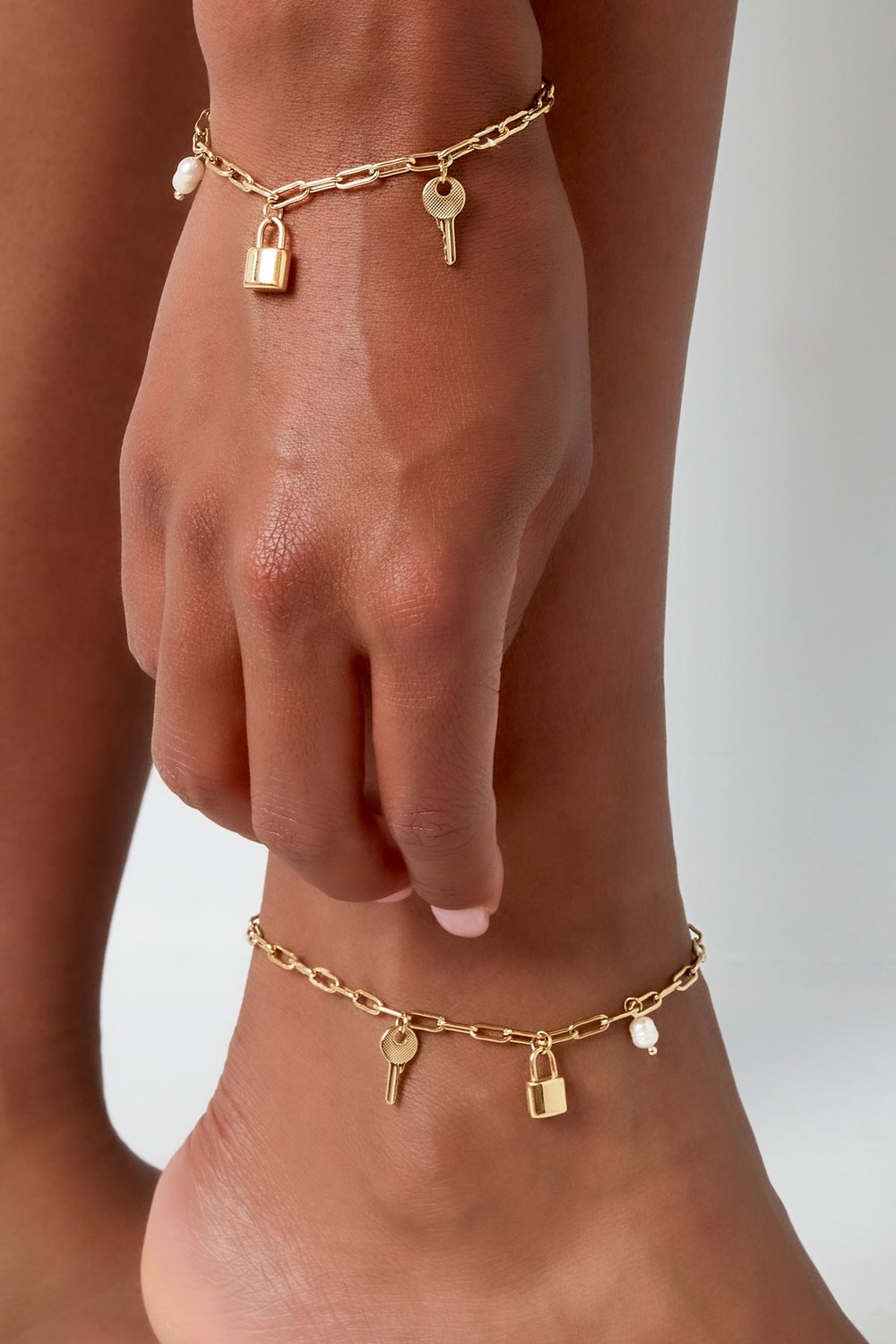 tobillera con dijes Imagen3