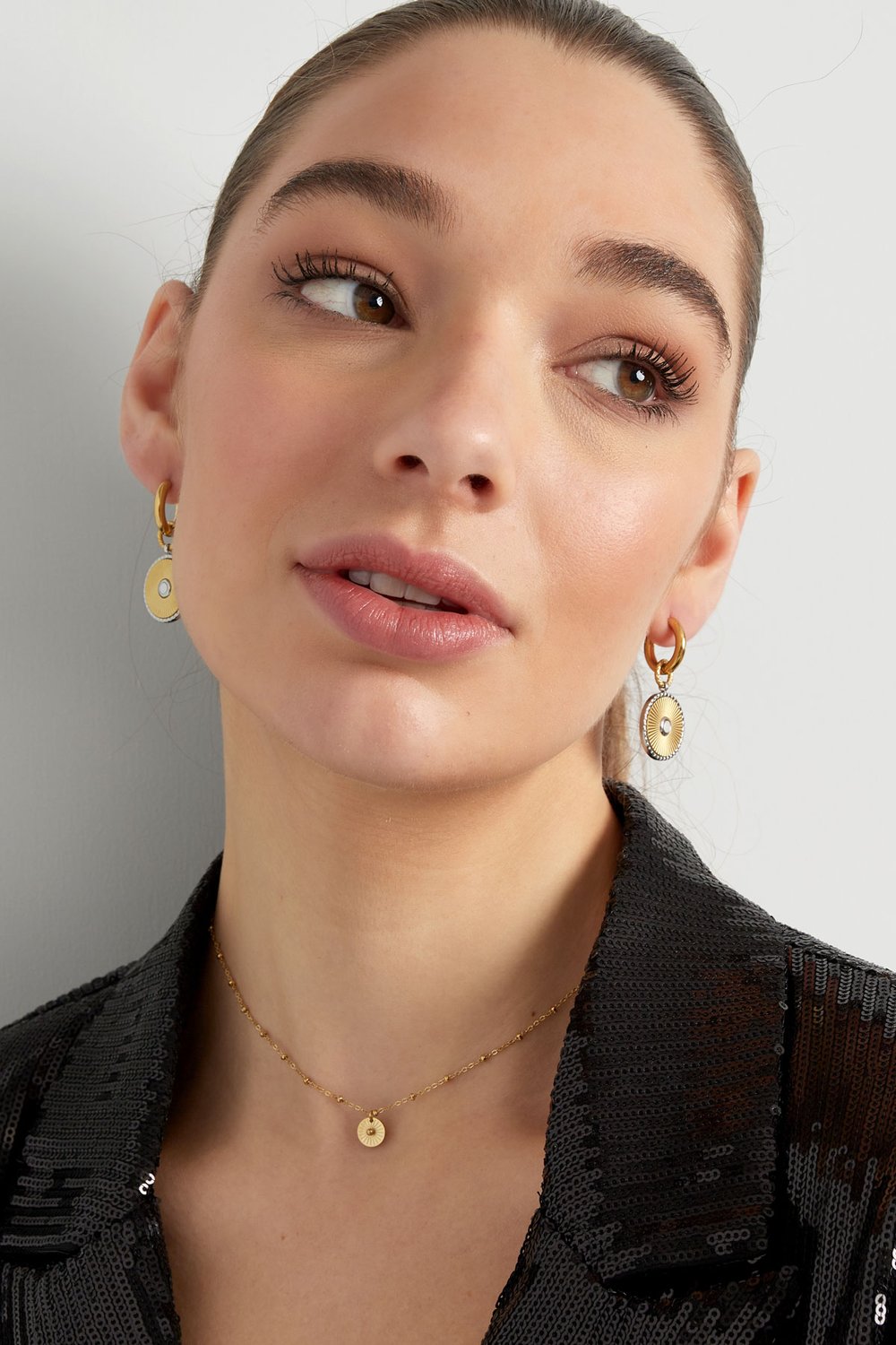 yuvarlak madeni paralı kolye Resim4