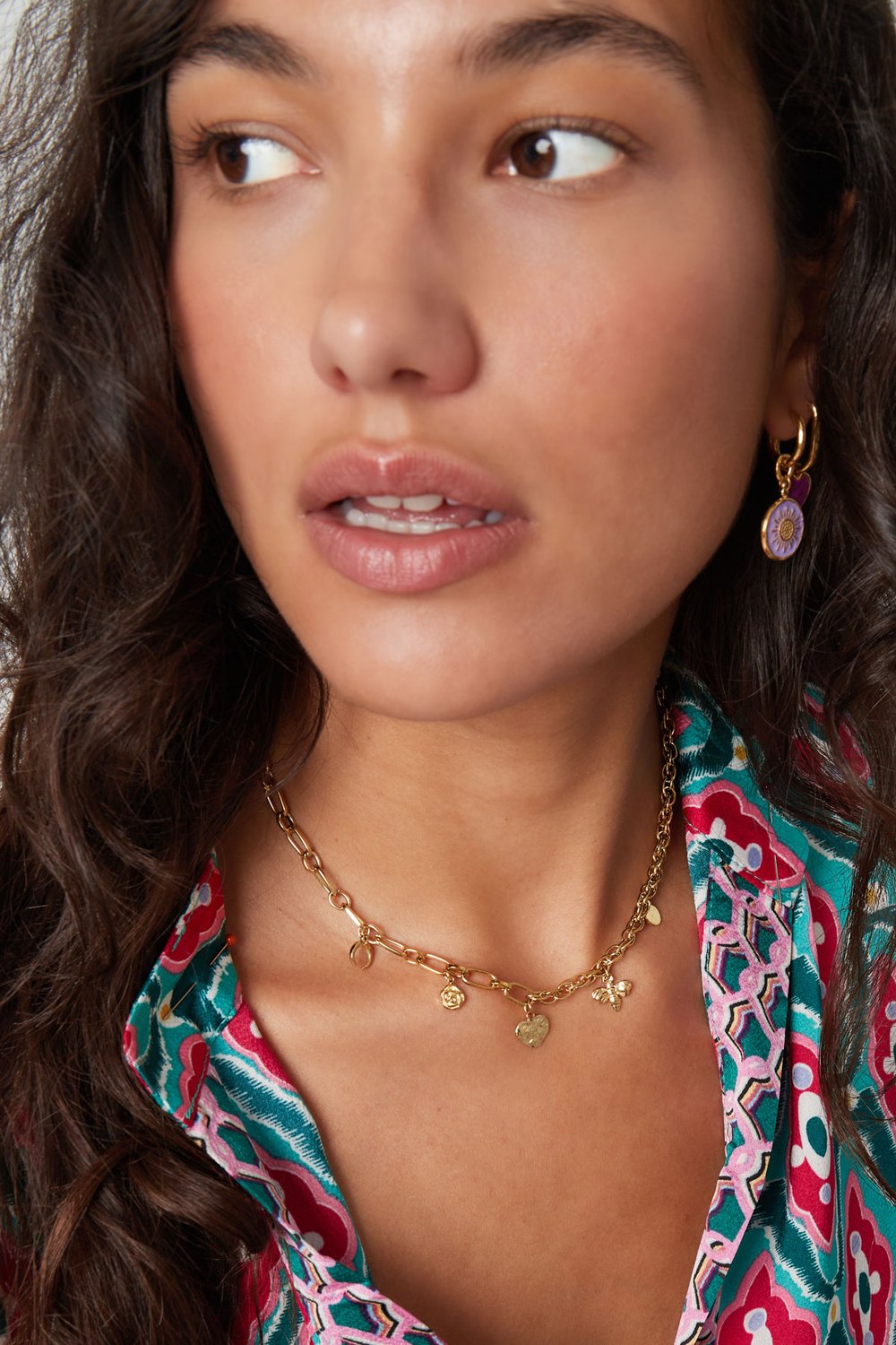 chain links with charms Picture2