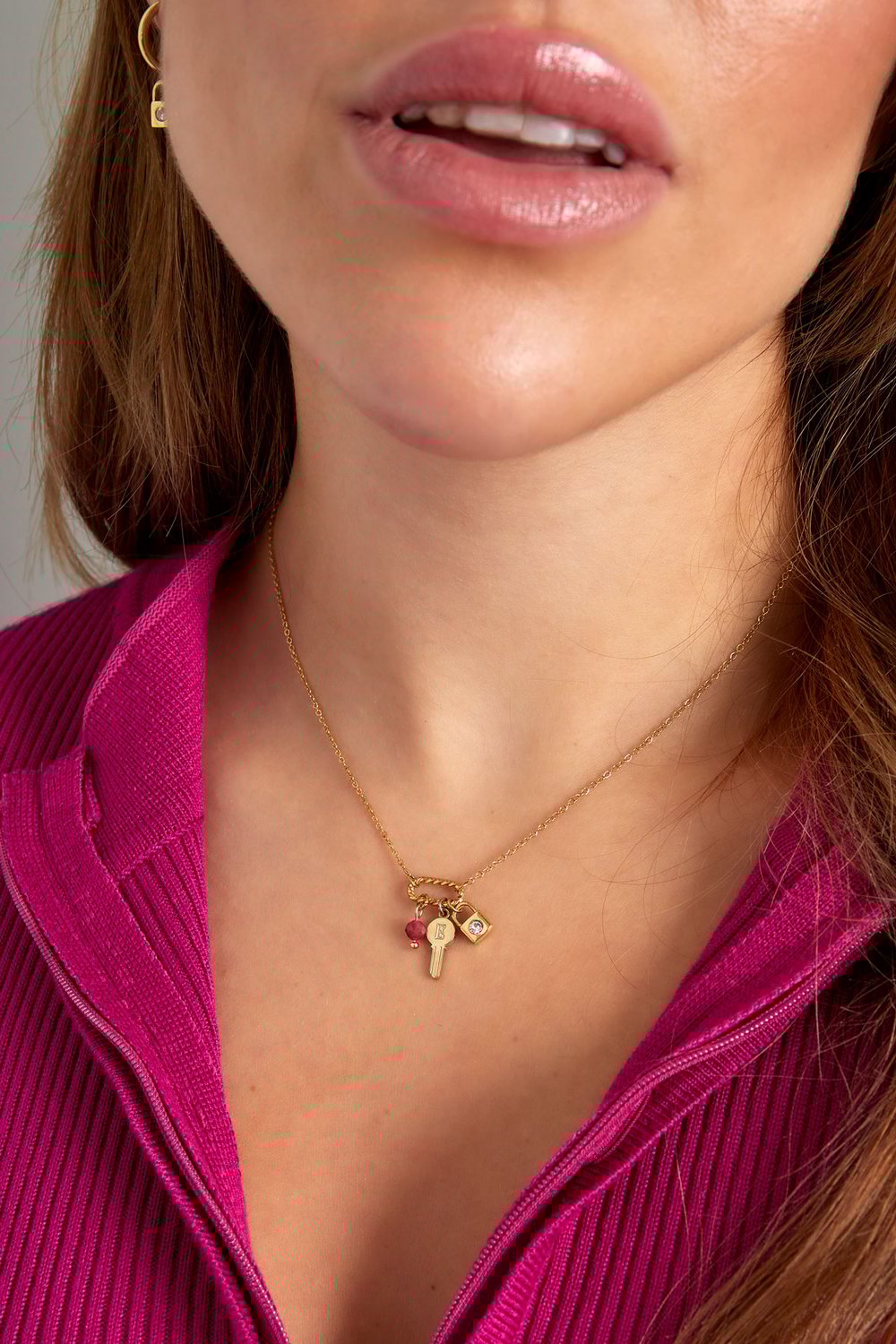 necklace charms key letter e Picture3