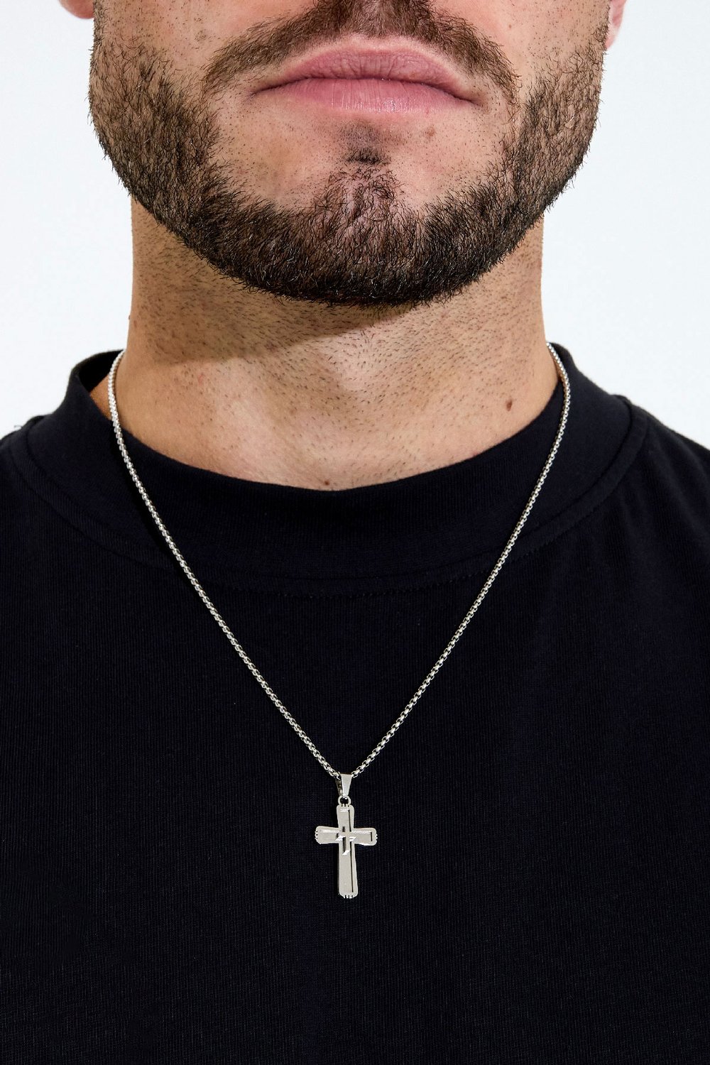 collana con croce da uomo Immagine4