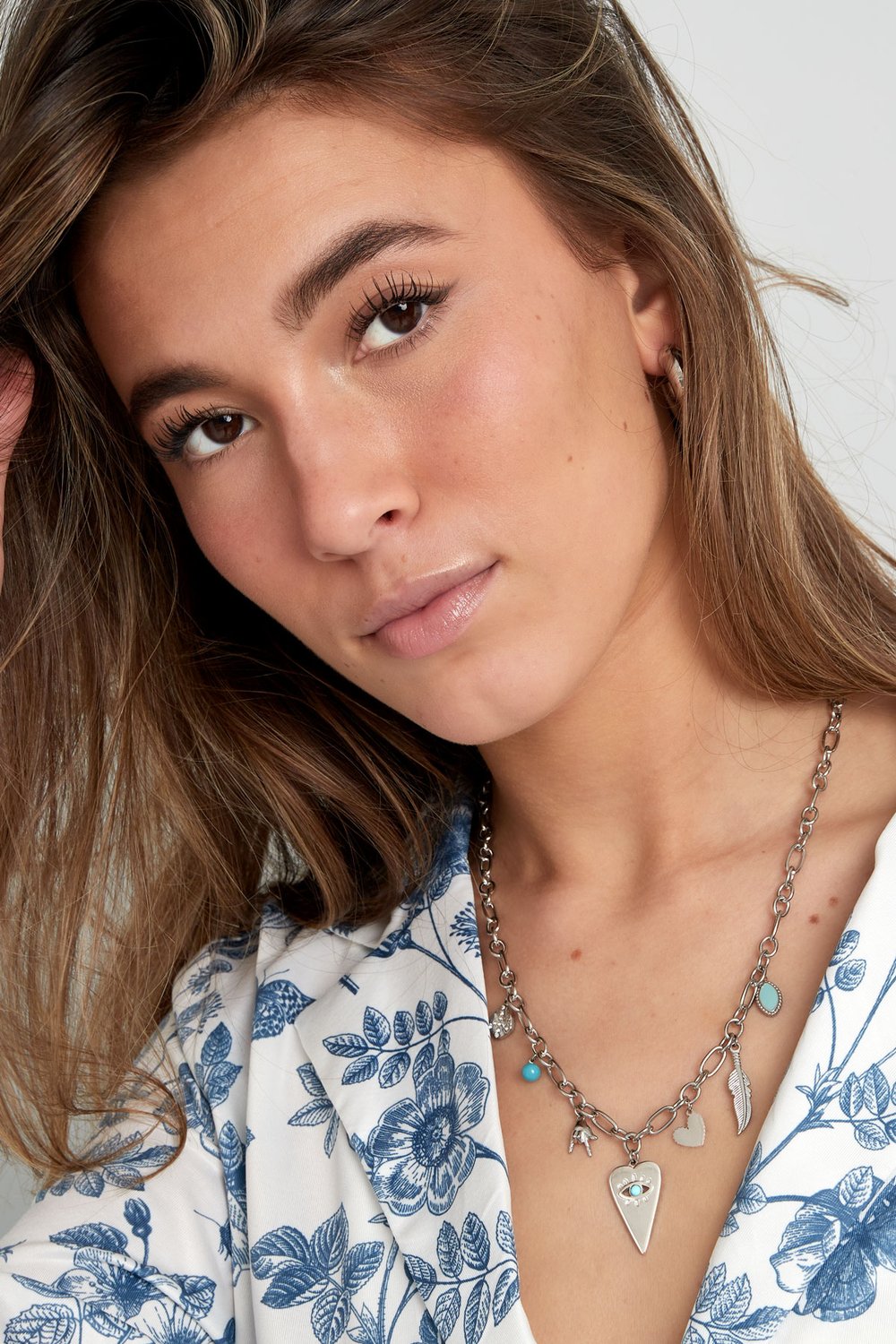 collar charm con dijes alegres Imagen4