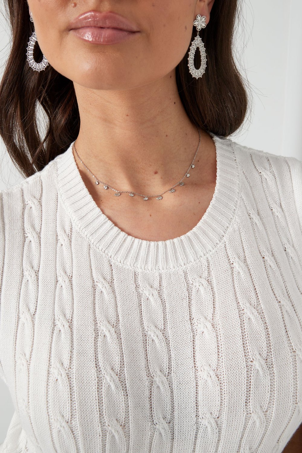 classic necklace with shell charms Picture3