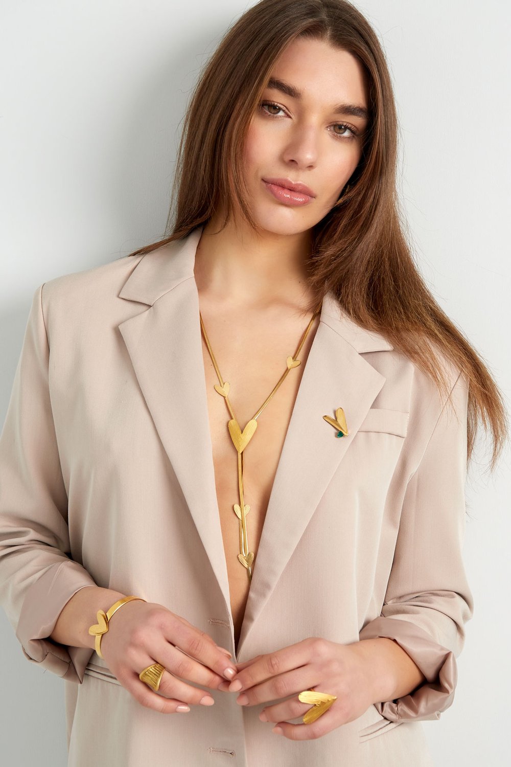 long necklace with hearts all over Picture2