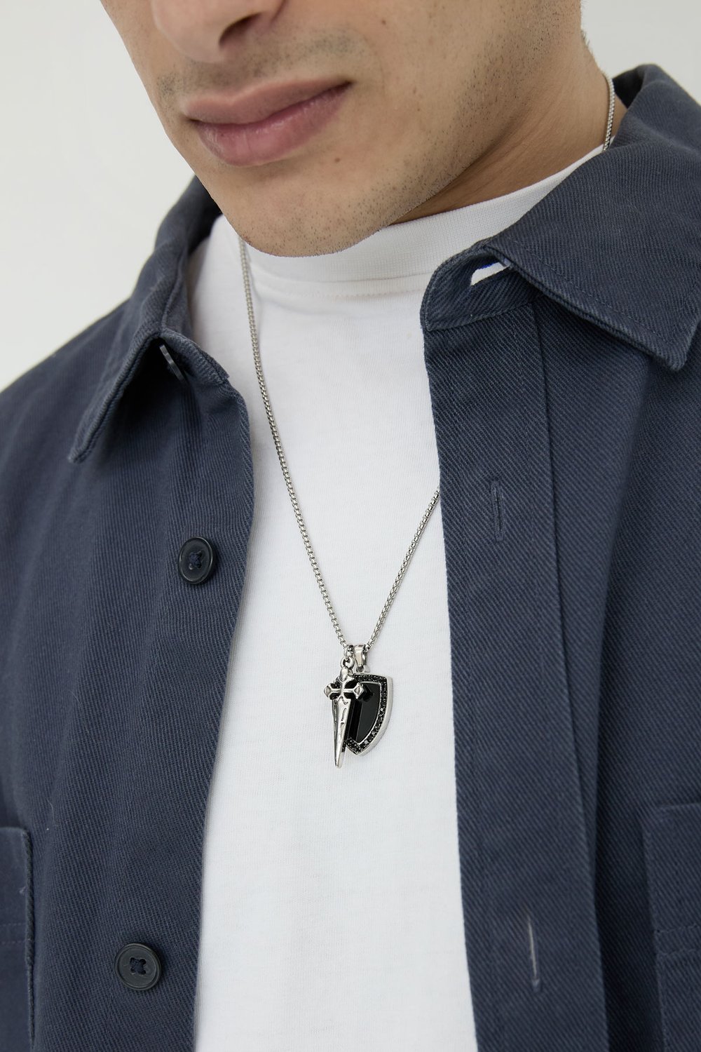 collana da uomo cavaliere Immagine4