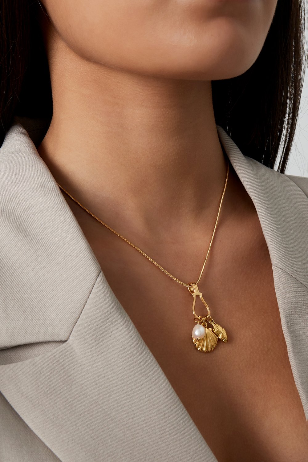 shell secrets necklace Picture2