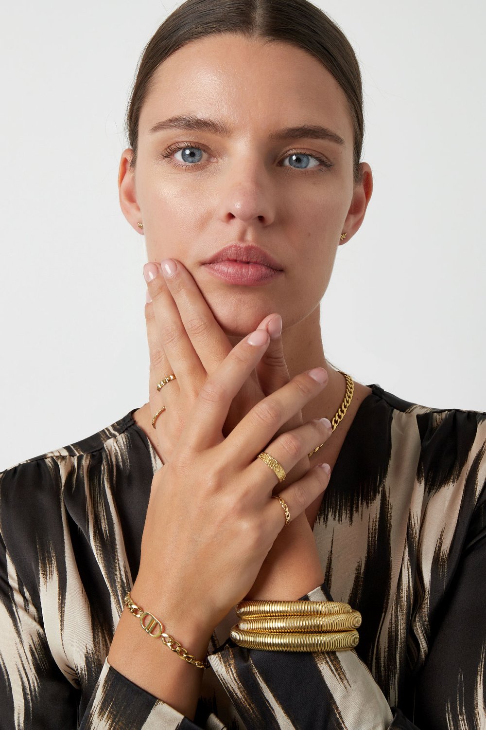 ring with links h5Picture4