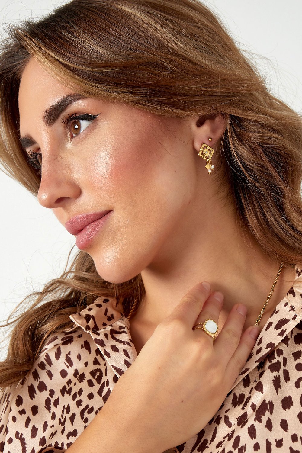 Dikdörtgen taşlı yüzük - altın/pembe h5Resim4