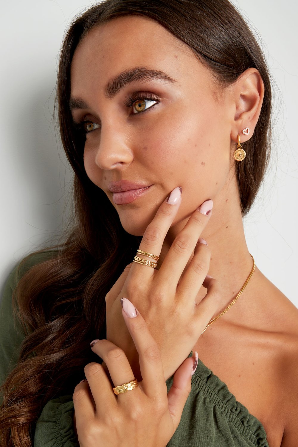 ring multi-layered h5Picture2