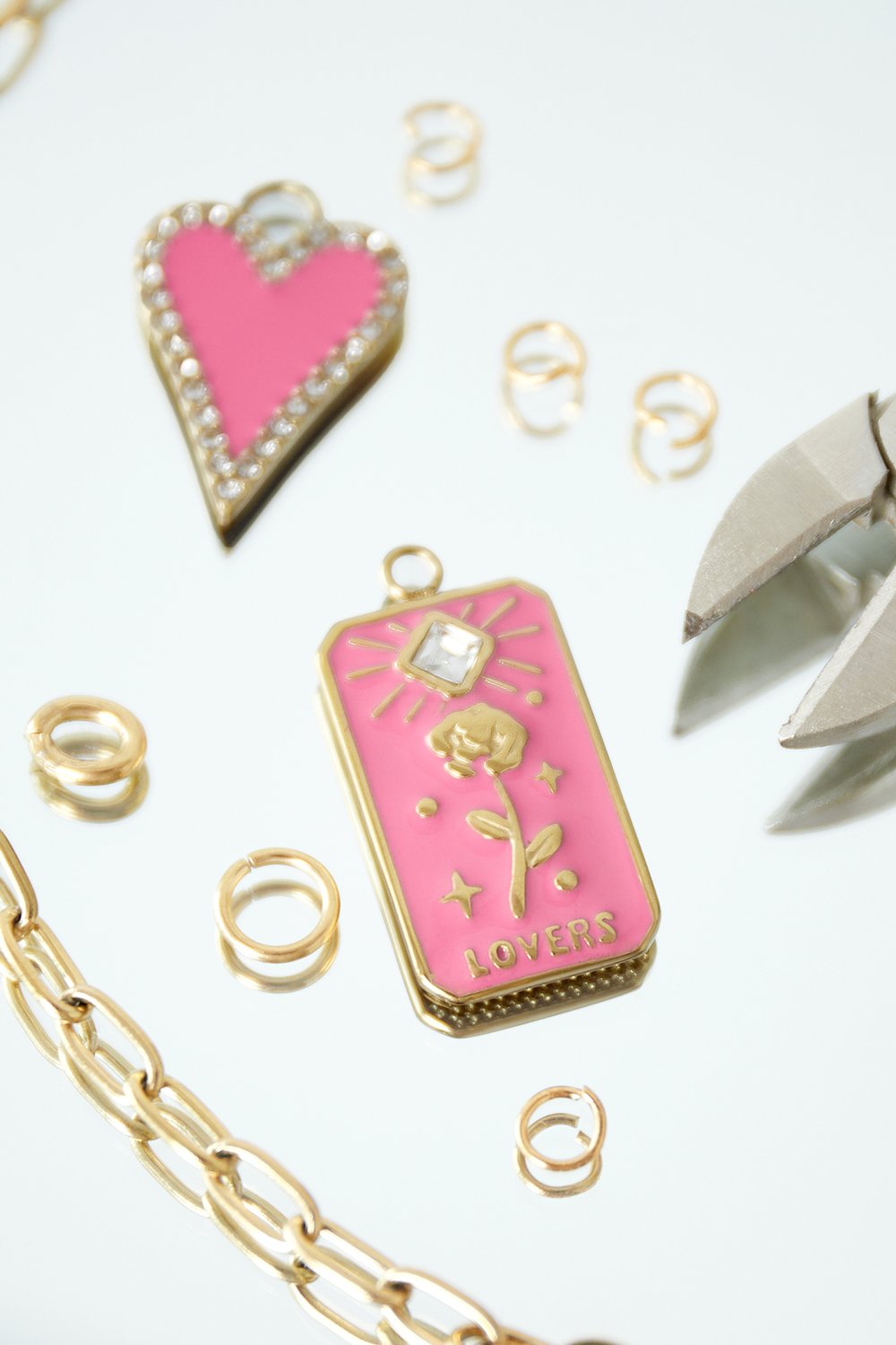 rose charm h5Picture2